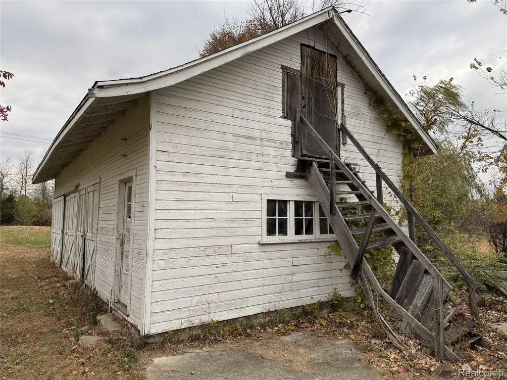 7443 E Michigan Avenue Saline City MI 48176