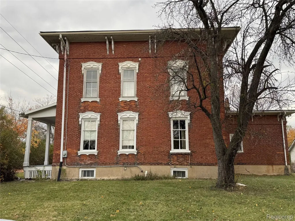 7443 E Michigan Avenue Saline City MI 48176