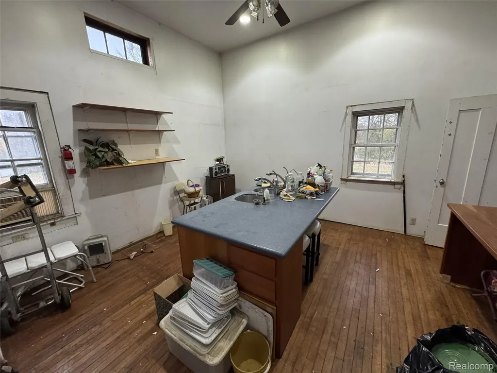 7443 E Michigan Avenue Saline City MI 48176