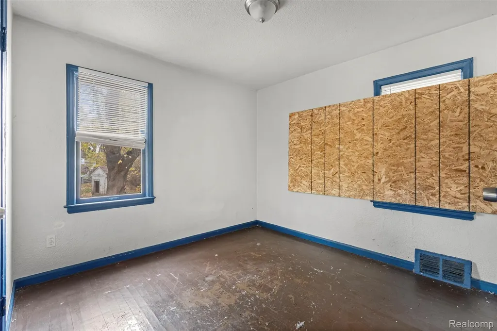 19324 Buffalo Street Detroit City MI 48234