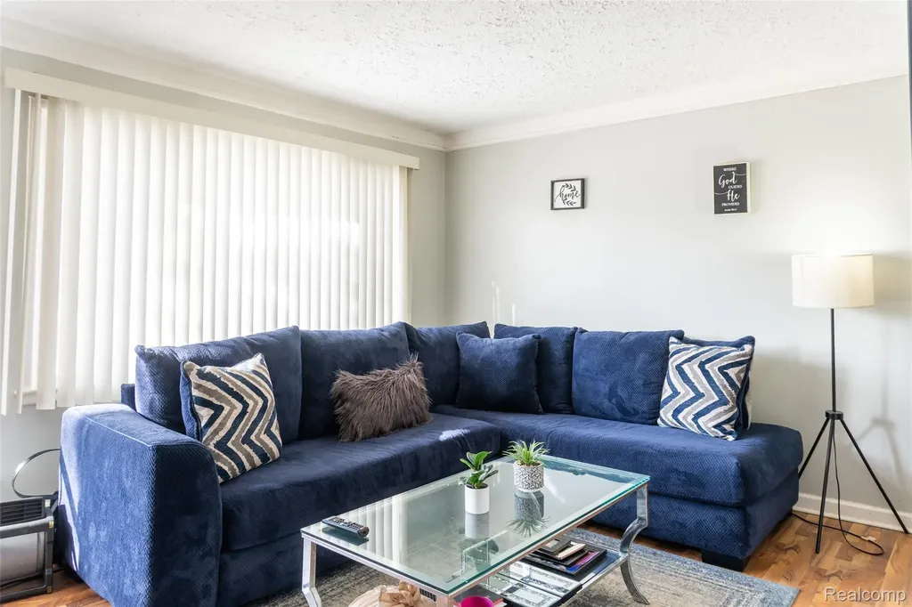 26750 Belanger Street Roseville City MI 48066