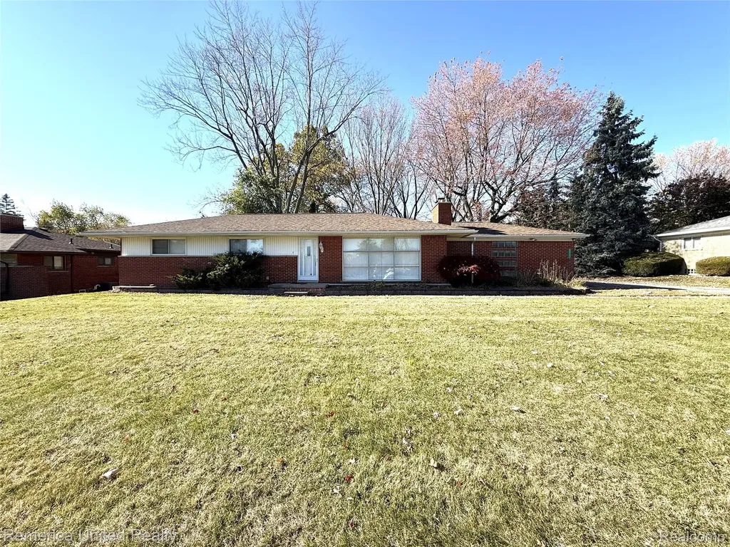 28231 Farmington Road Farmington Hills City MI 48334