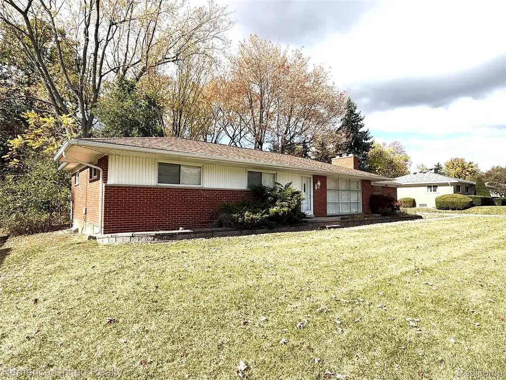 28231 Farmington Road Farmington Hills City MI 48334