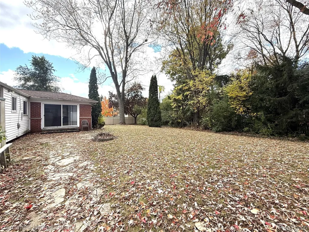 28231 Farmington Road Farmington Hills City MI 48334