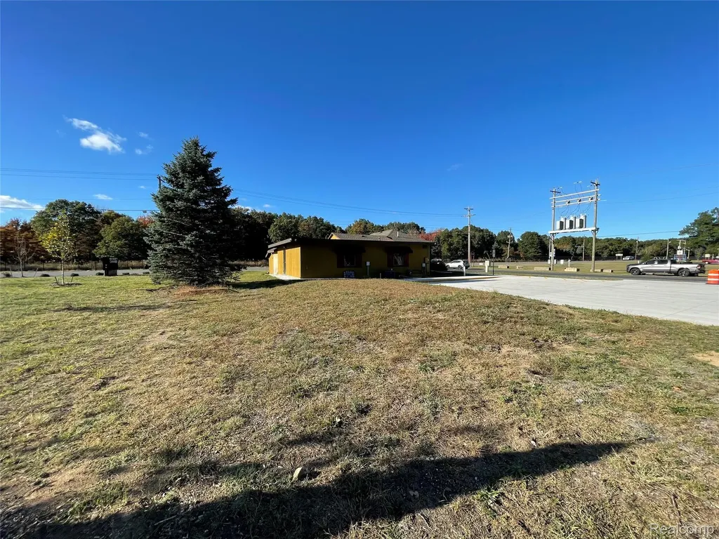 19169 Us Highway 12 New Buffalo City MI 49117