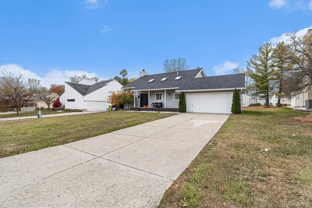 7408 Westbury Boulevard West Bloomfield Charter Township MI 48322
