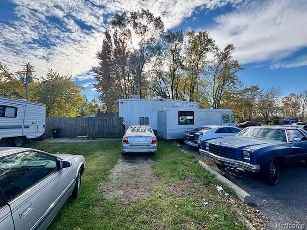 1370 E Michigan Avenue Ypsilanti City MI 48198