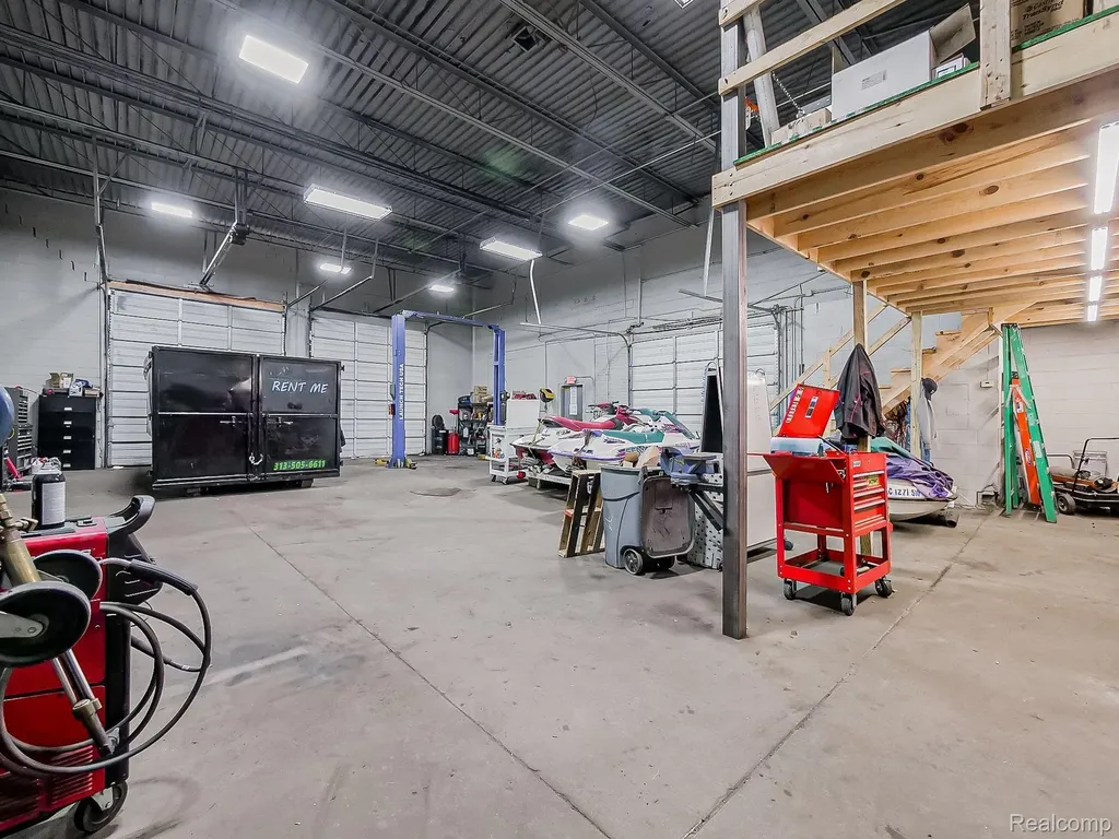15735 Schaefer Detroit City MI 48227