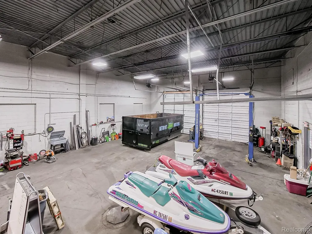 15735 Schaefer Detroit City MI 48227