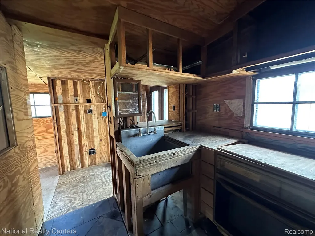 12063 Kirby Lane Green Oak Township MI 48178