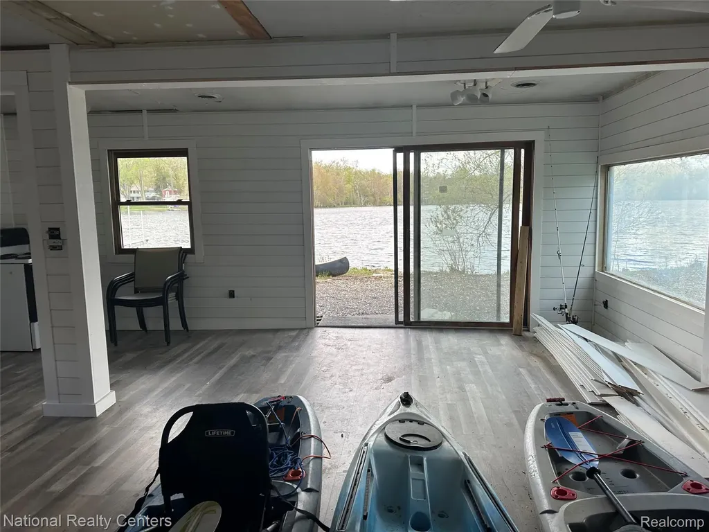 12063 Kirby Lane Green Oak Township MI 48178