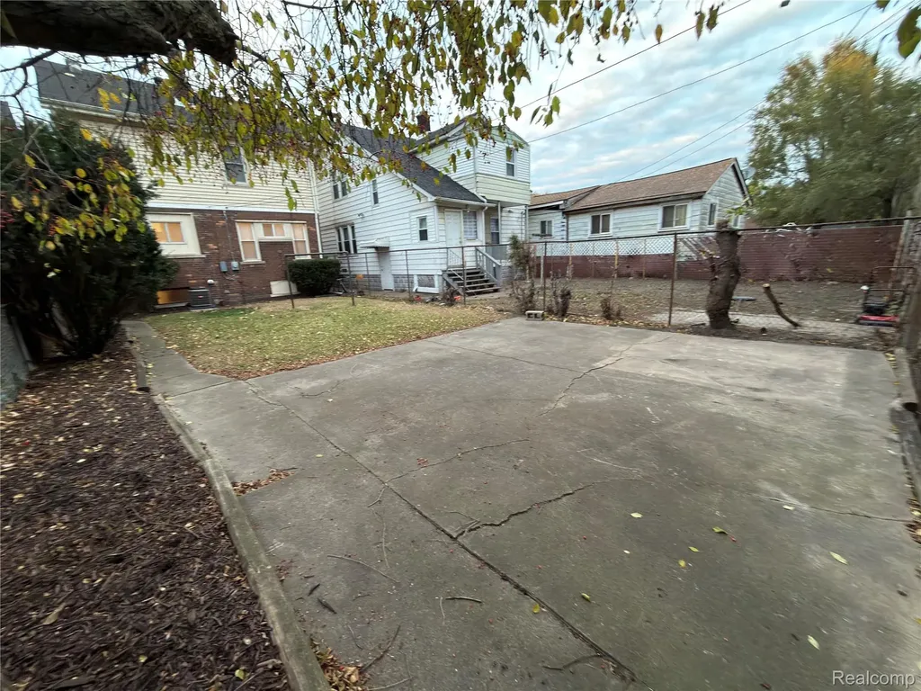 311 Richter Street River Rouge City MI 48218