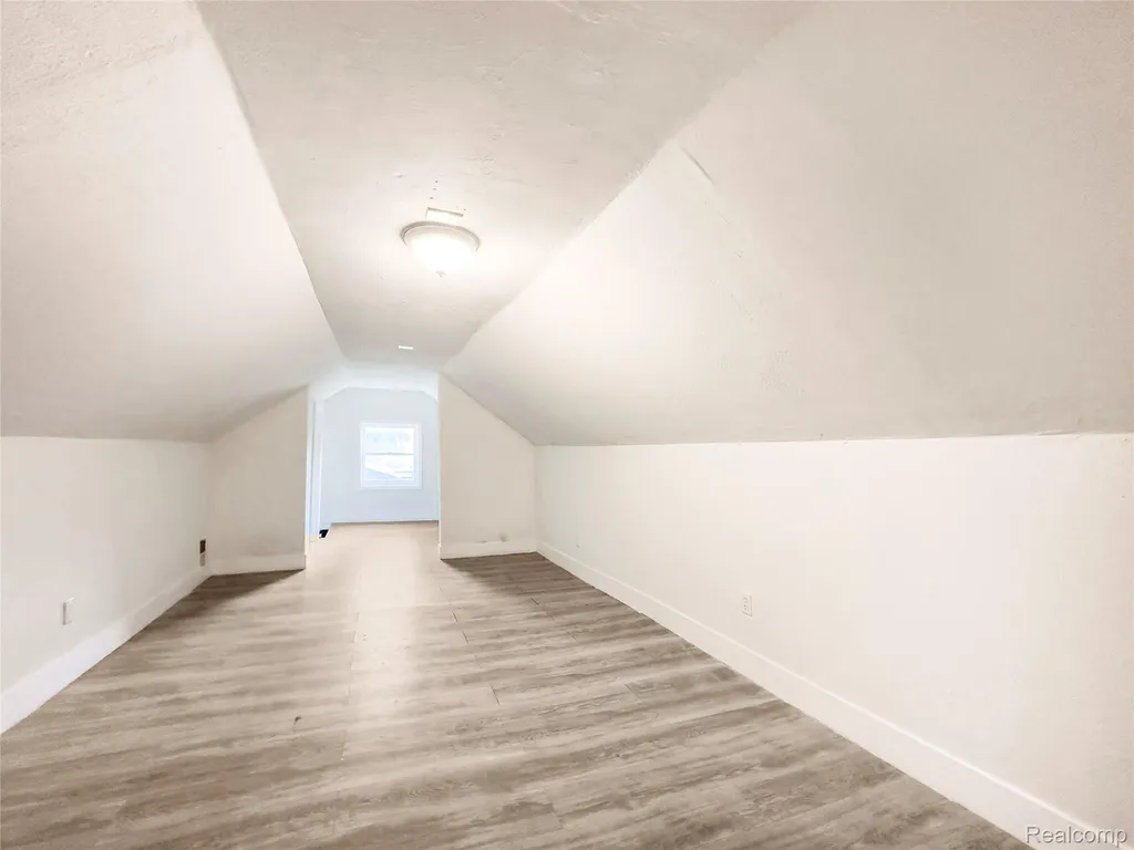 2372 Meadow Street Flushing City MI 48433