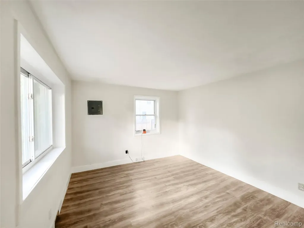 2372 Meadow Street Flushing City MI 48433