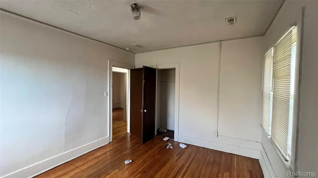 4901 Whitfield Street Detroit City MI 48204