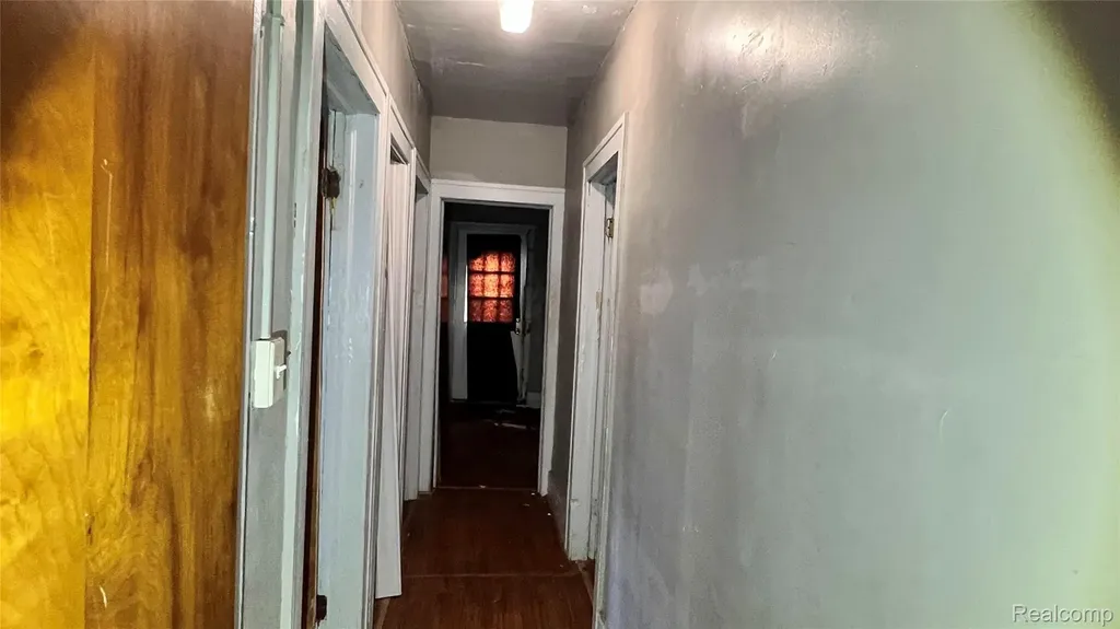 4901 Whitfield Street Detroit City MI 48204