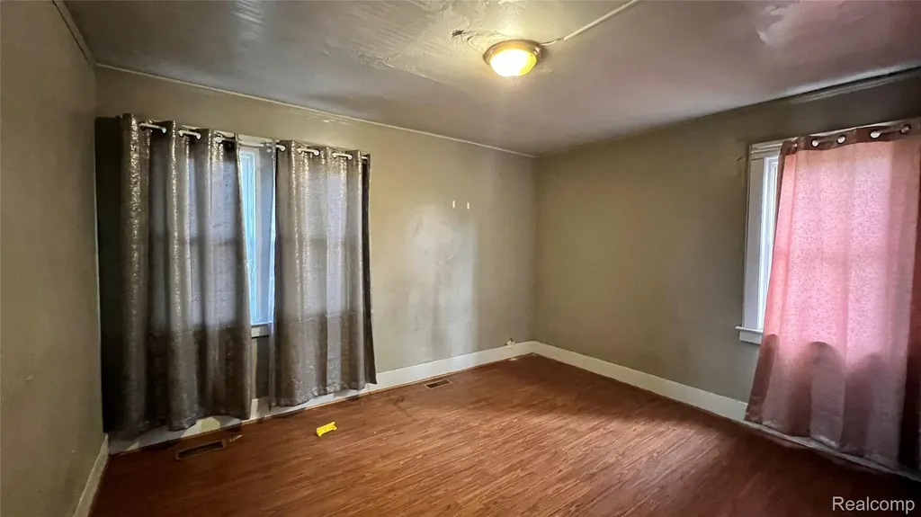 4901 Whitfield Street Detroit City MI 48204