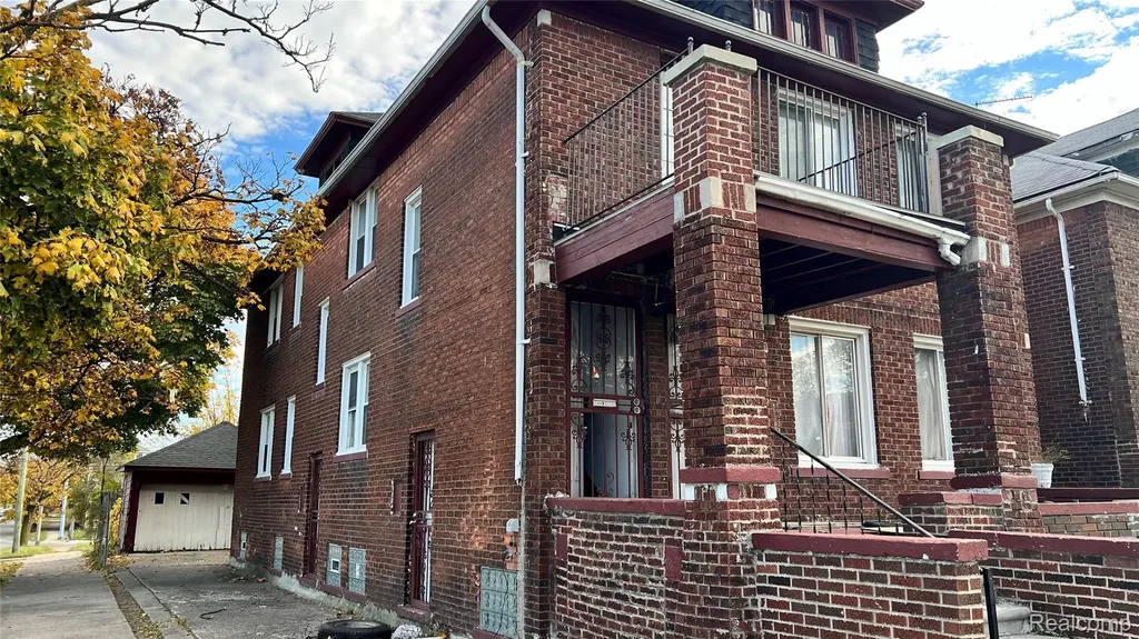 4901 Whitfield Street Detroit City MI 48204
