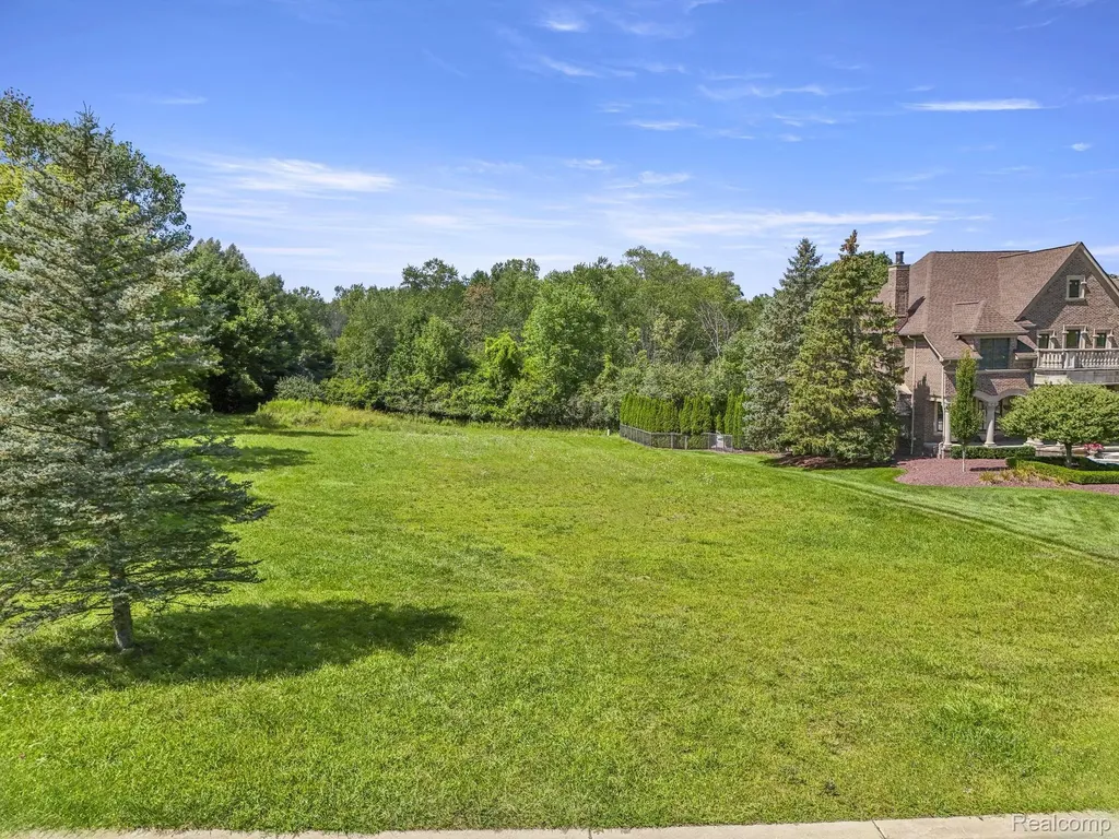18197 Shelley Pond Court Northville City MI 48168