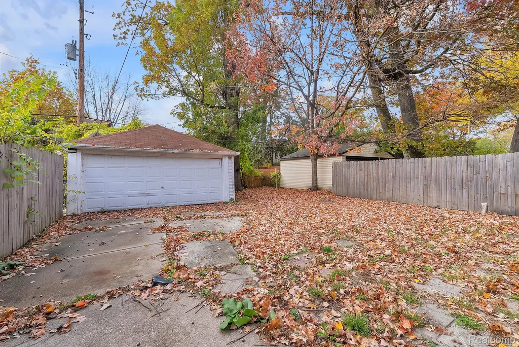 5061 Bishop Street Detroit City MI 48224