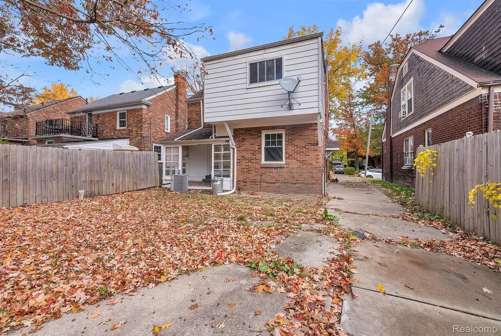 5061 Bishop Street Detroit City MI 48224