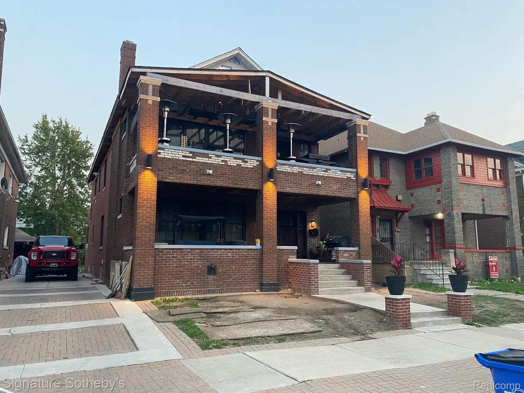 1991 Calvert Street Detroit City MI 48206