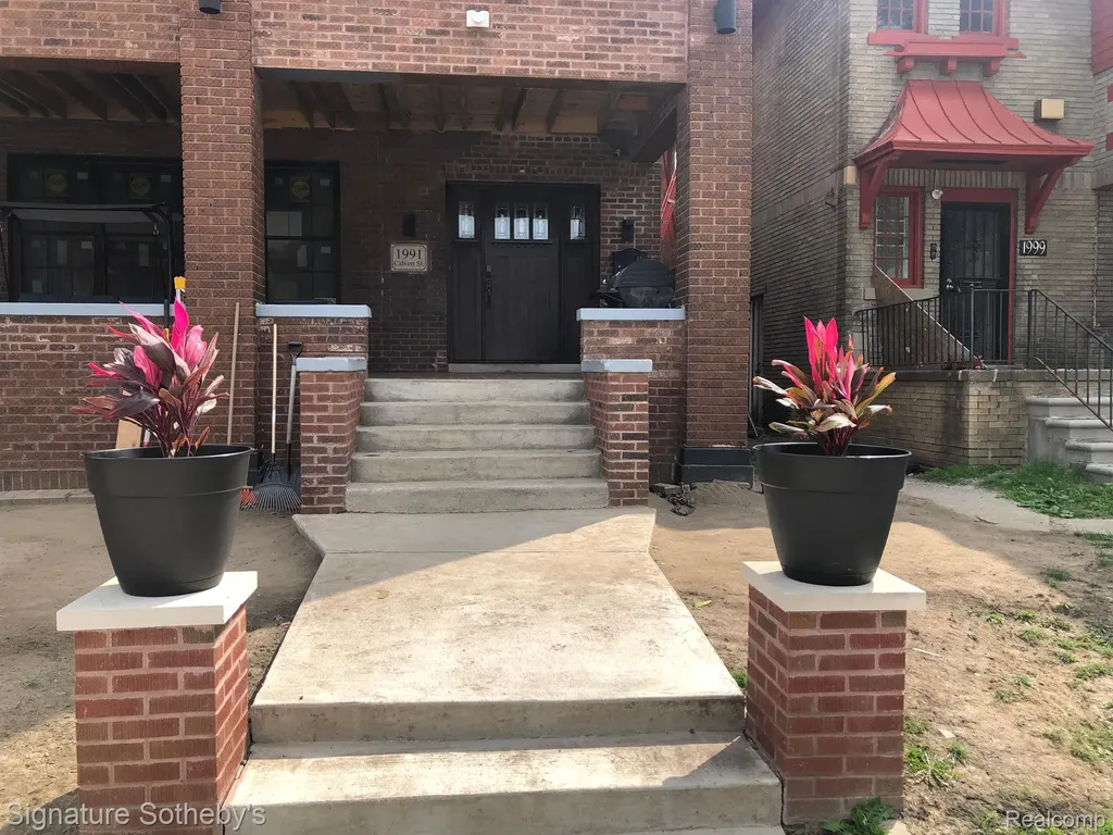 1991 Calvert Street Detroit City MI 48206