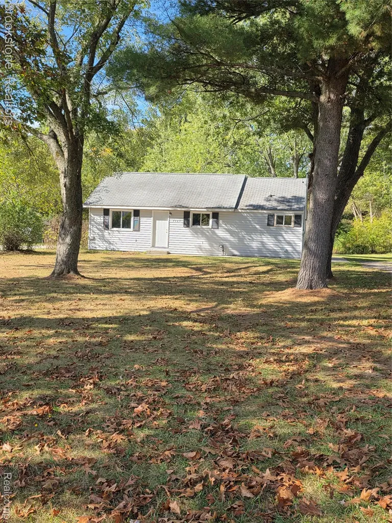 7385 N Lewis Road Genesee Charter Township MI 48458