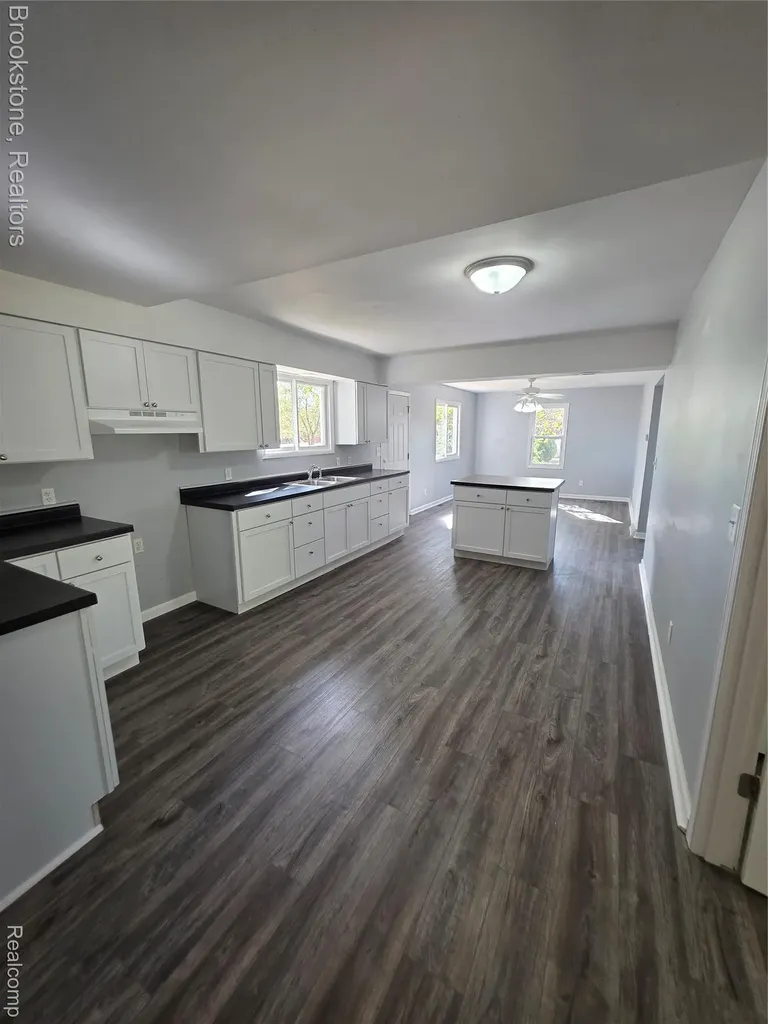 7385 N Lewis Road Genesee Charter Township MI 48458