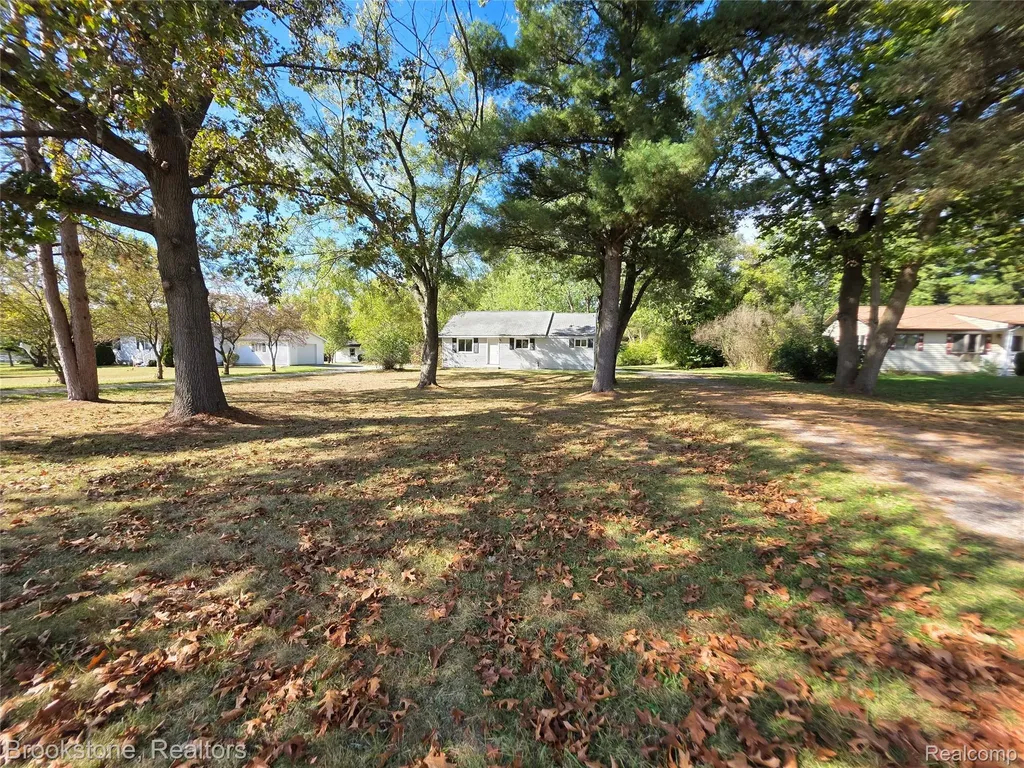 7385 N Lewis Road Genesee Charter Township MI 48458