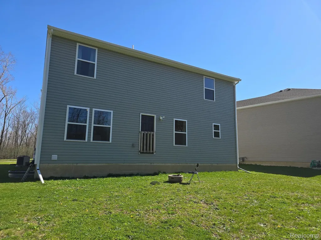 1172 Fieldstone Drive Pontiac City MI 48340