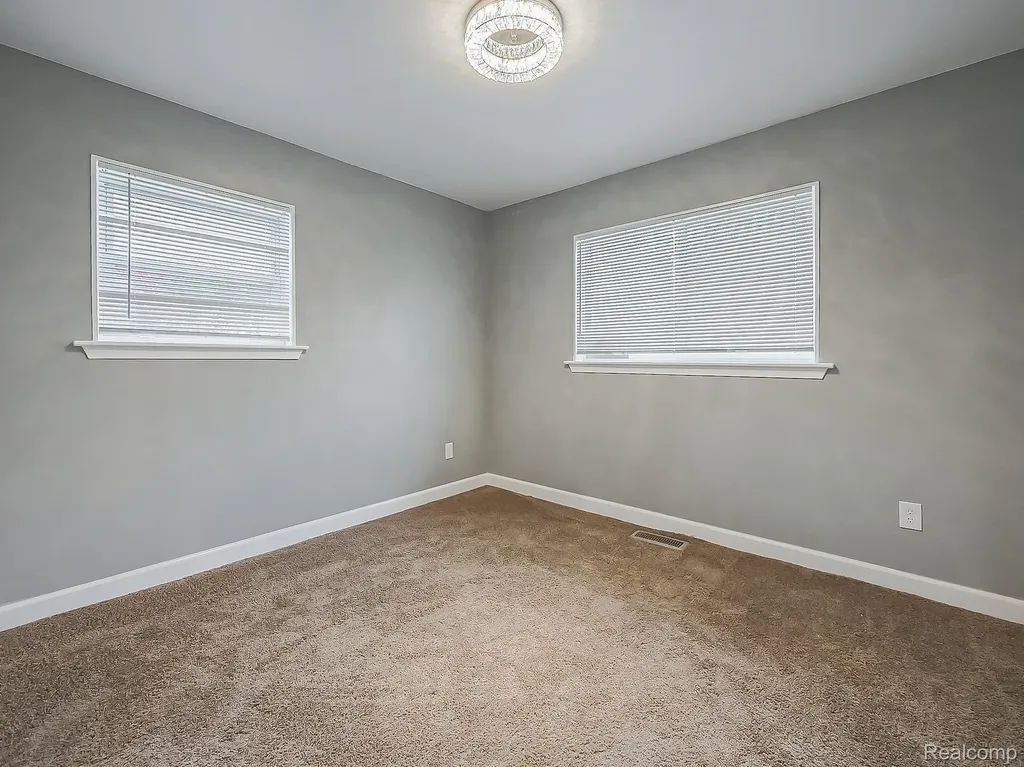 28405 Stuart Avenue Southfield City MI 48076