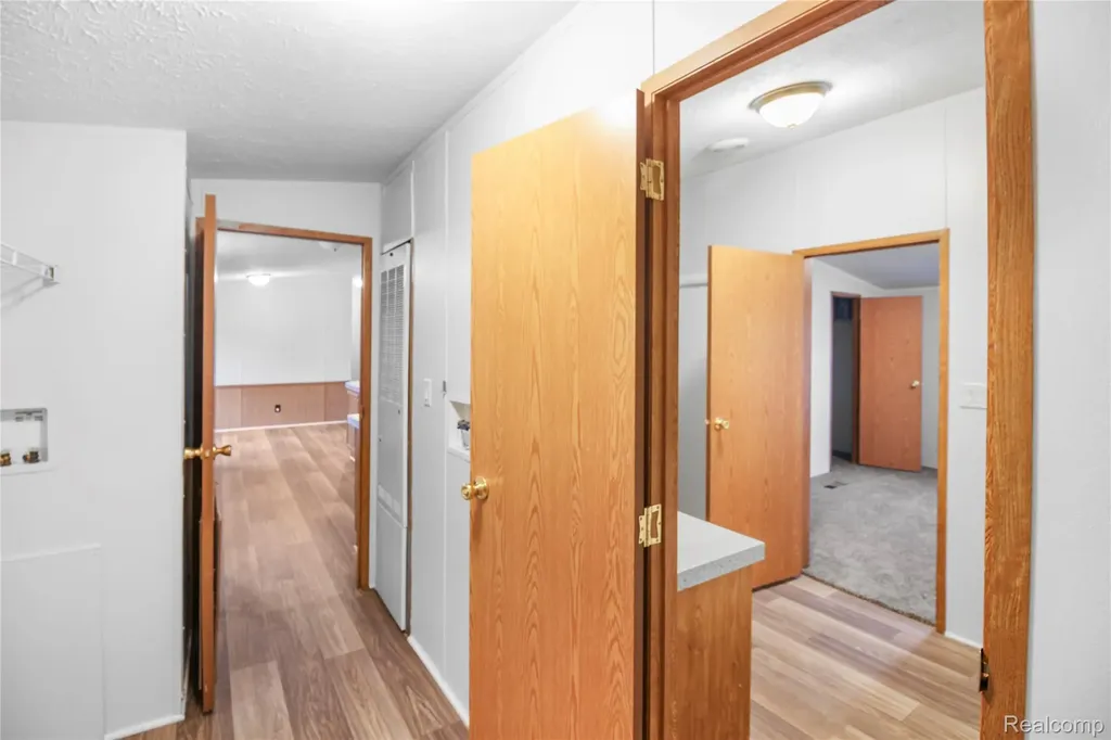 328 White Oak Lane Augusta Charter Township MI 48190