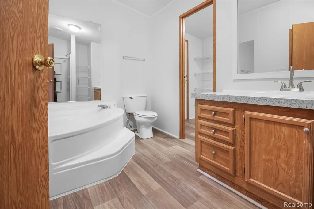 328 White Oak Lane Augusta Charter Township MI 48190
