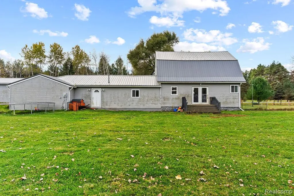 4576 W Baker Road Warren Township MI 48618