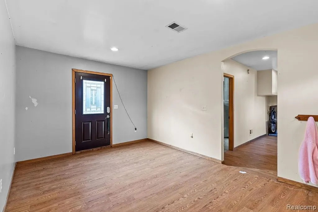 4576 W Baker Road Warren Township MI 48618