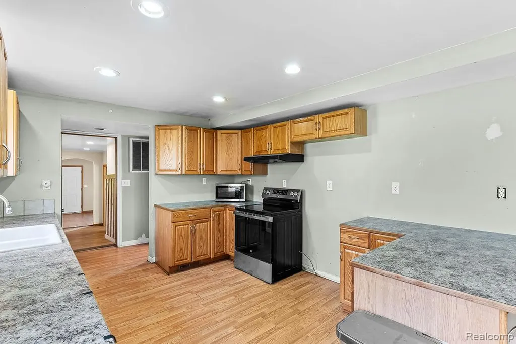 4576 W Baker Road Warren Township MI 48618