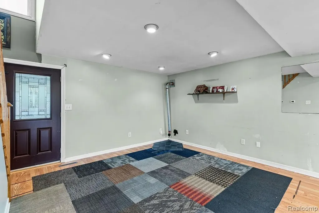 4576 W Baker Road Warren Township MI 48618