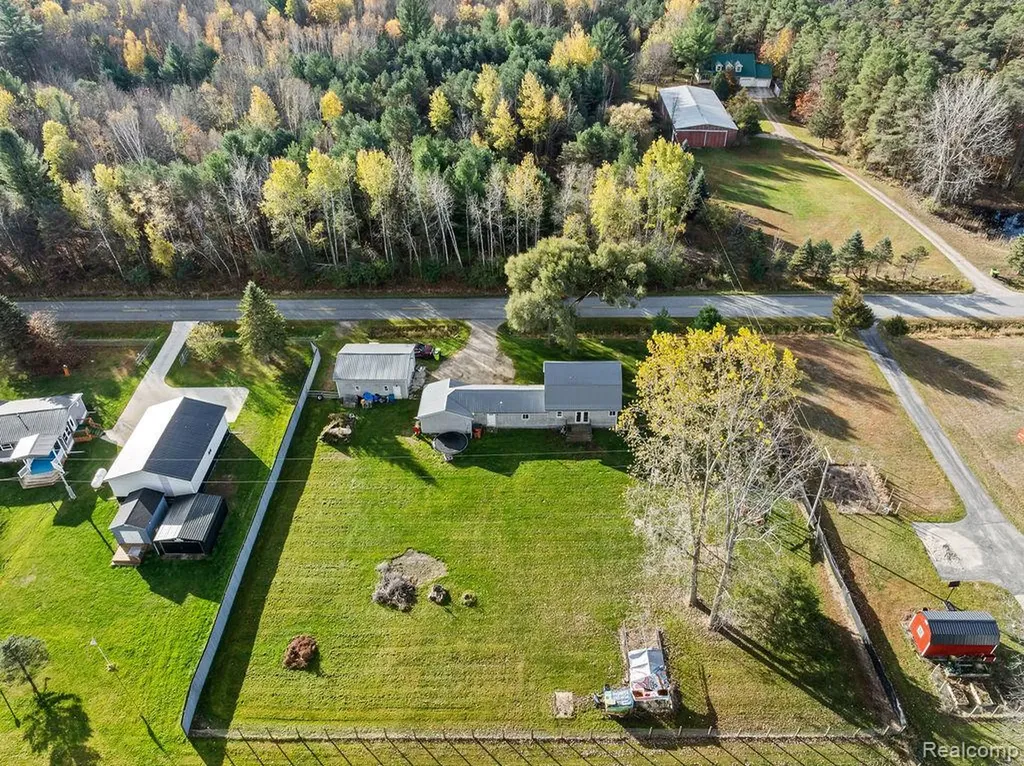 4576 W Baker Road Warren Township MI 48618