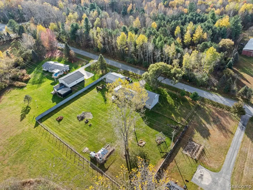 4576 W Baker Road Warren Township MI 48618