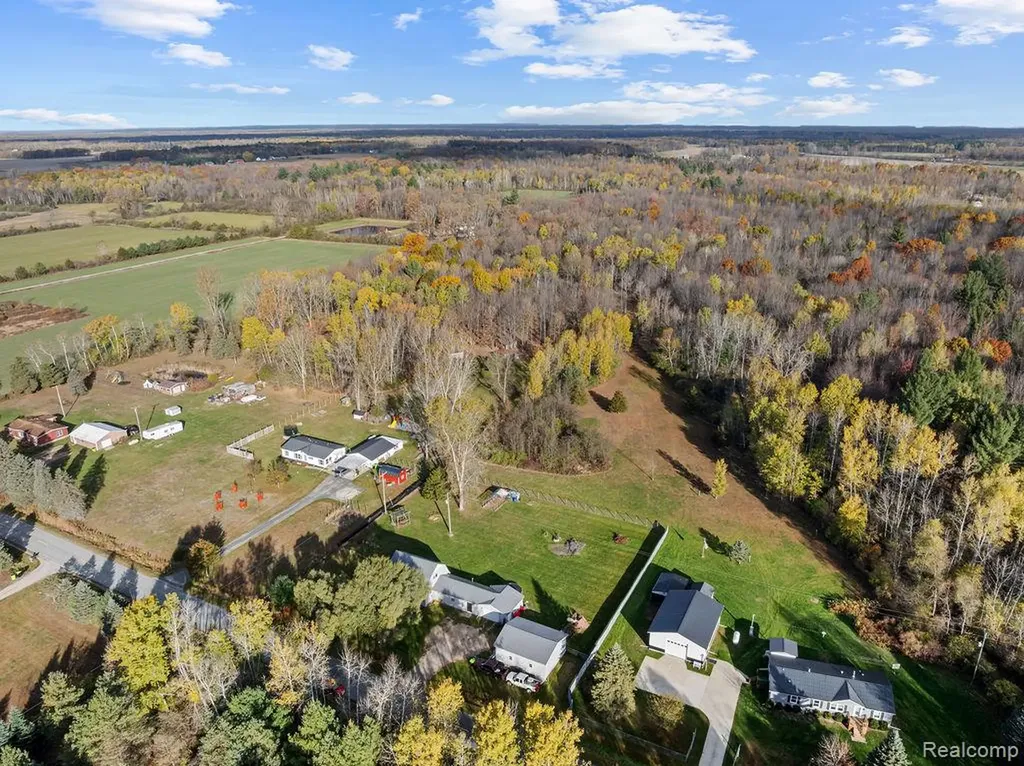 4576 W Baker Road Warren Township MI 48618