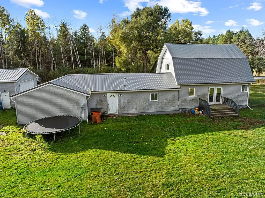 4576 W Baker Road Warren Township MI 48618