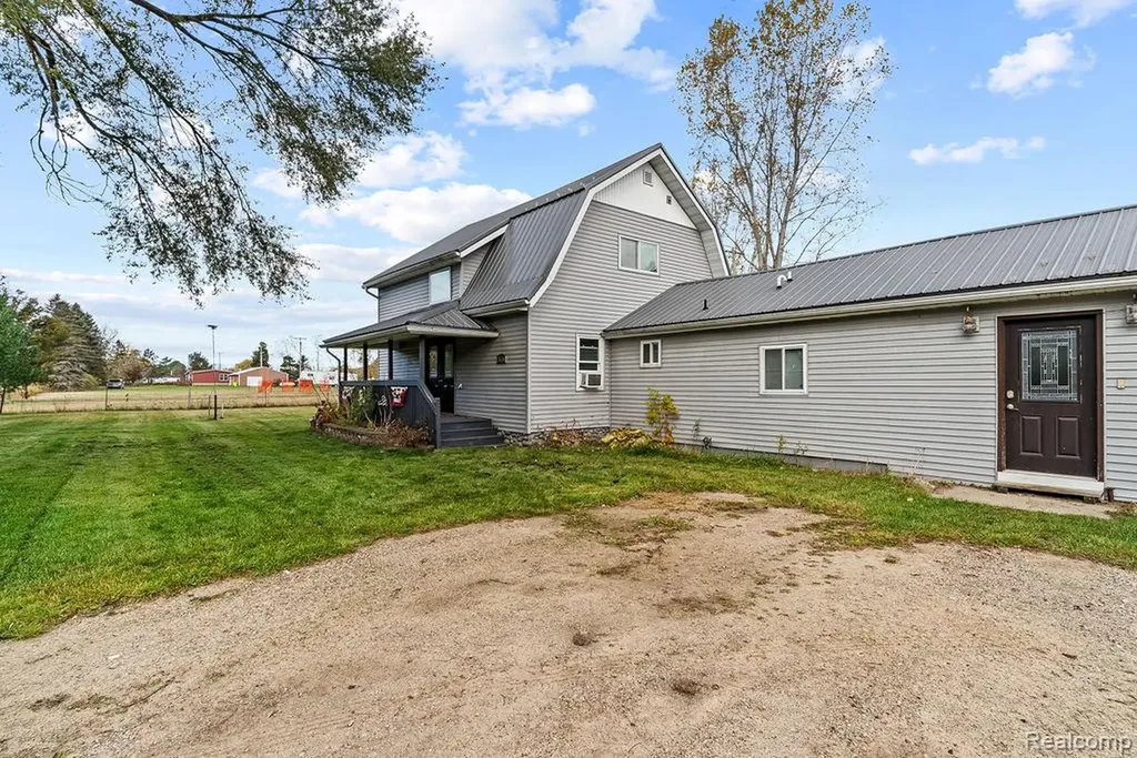 4576 W Baker Road Warren Township MI 48618