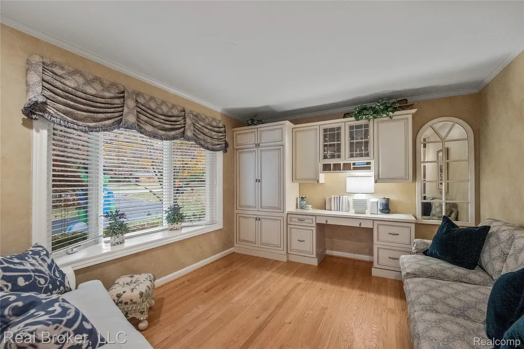 7357 W Greenwich Drive Bloomfield Hills City MI 48301