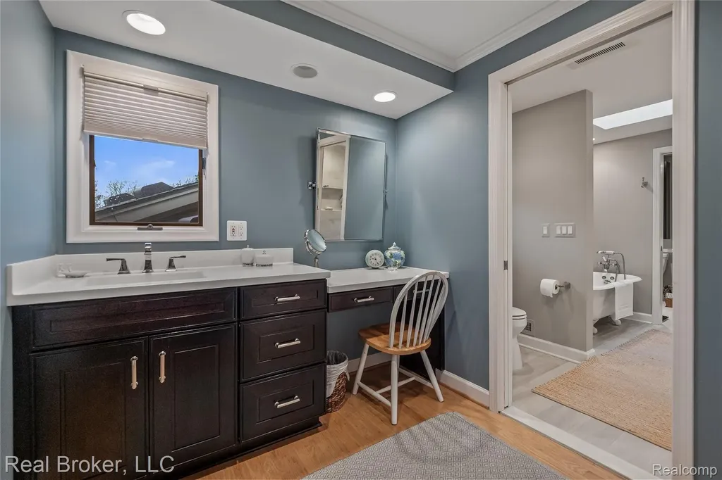 7357 W Greenwich Drive Bloomfield Hills City MI 48301