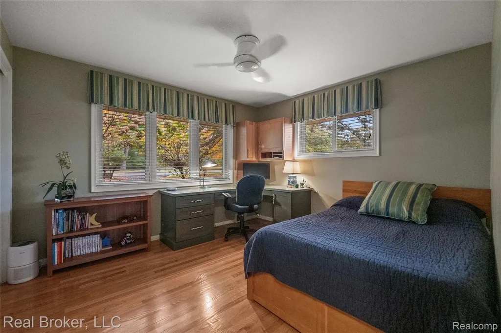 7357 W Greenwich Drive Bloomfield Hills City MI 48301