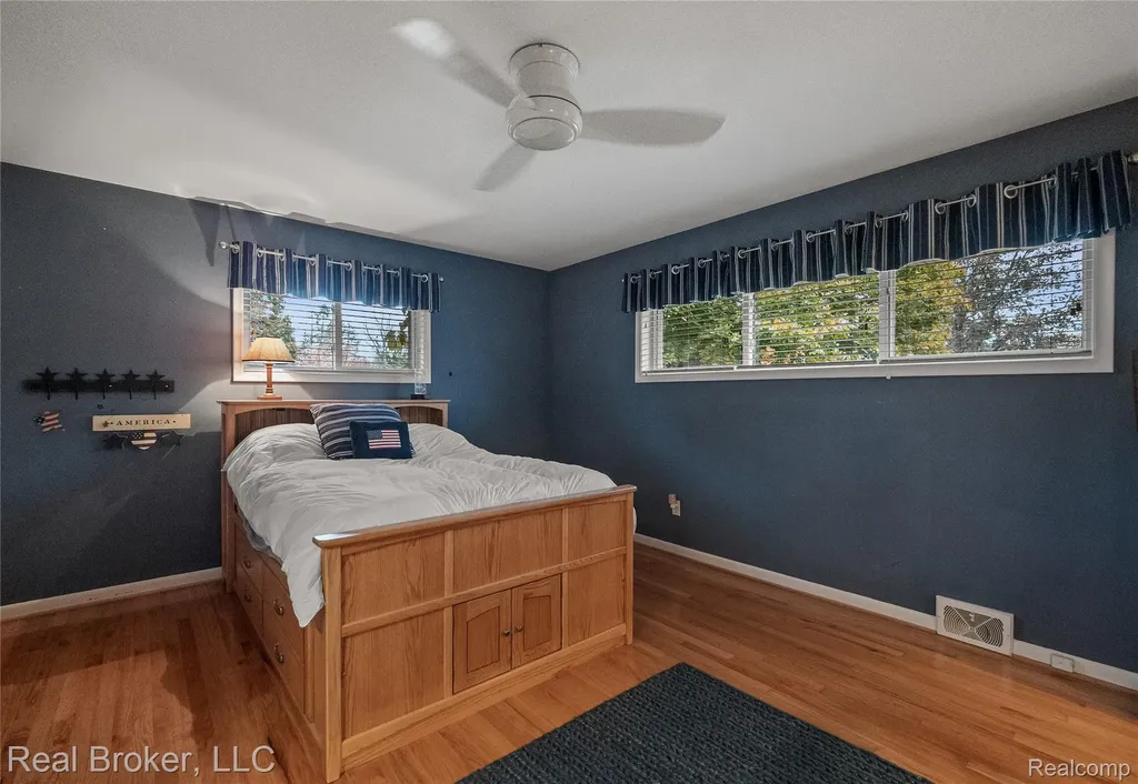 7357 W Greenwich Drive Bloomfield Hills City MI 48301
