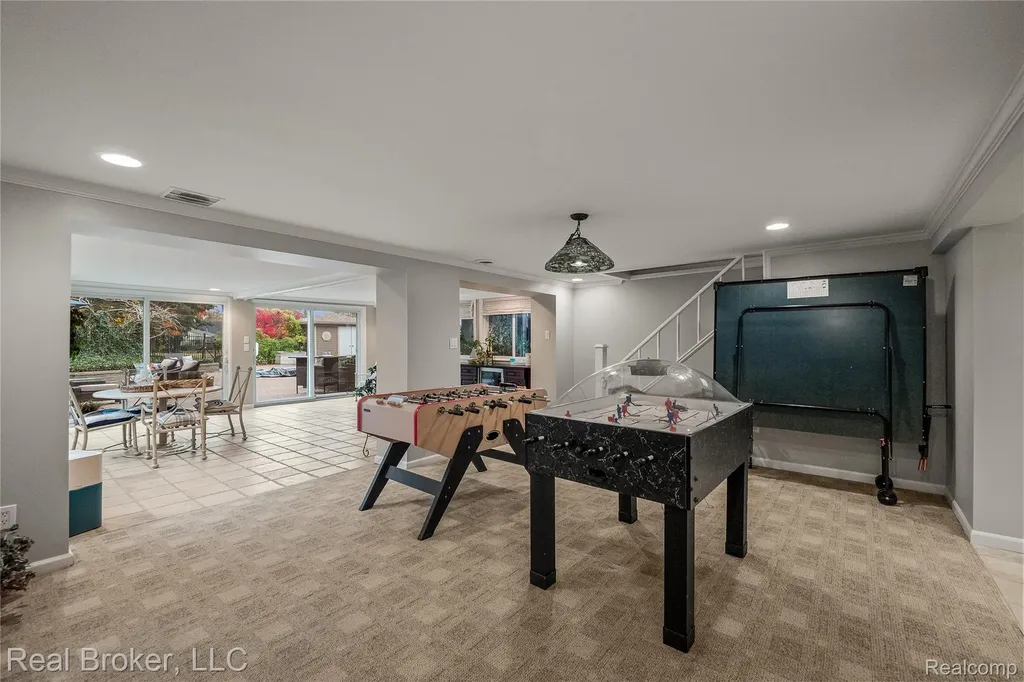 7357 W Greenwich Drive Bloomfield Hills City MI 48301