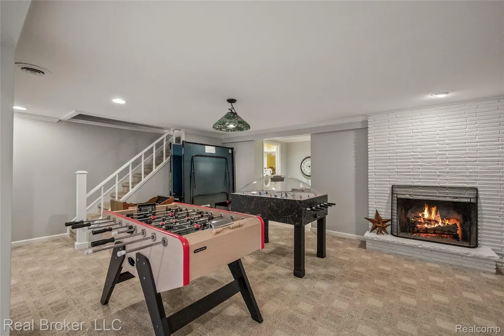 7357 W Greenwich Drive Bloomfield Hills City MI 48301
