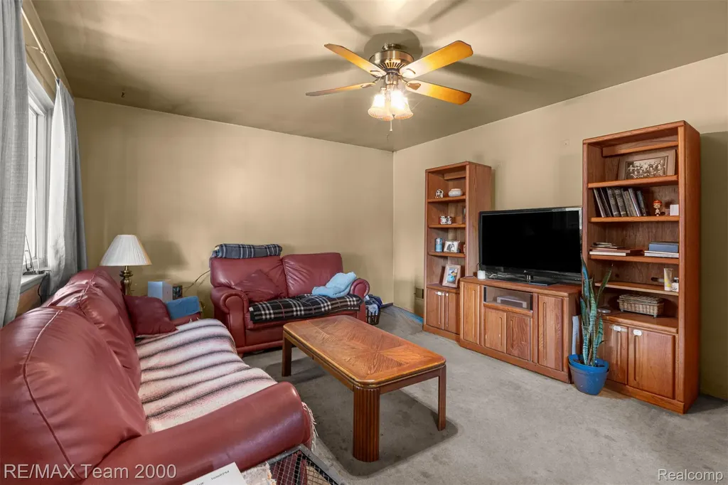 5622 Campbell Street Dearborn Heights City MI 48125